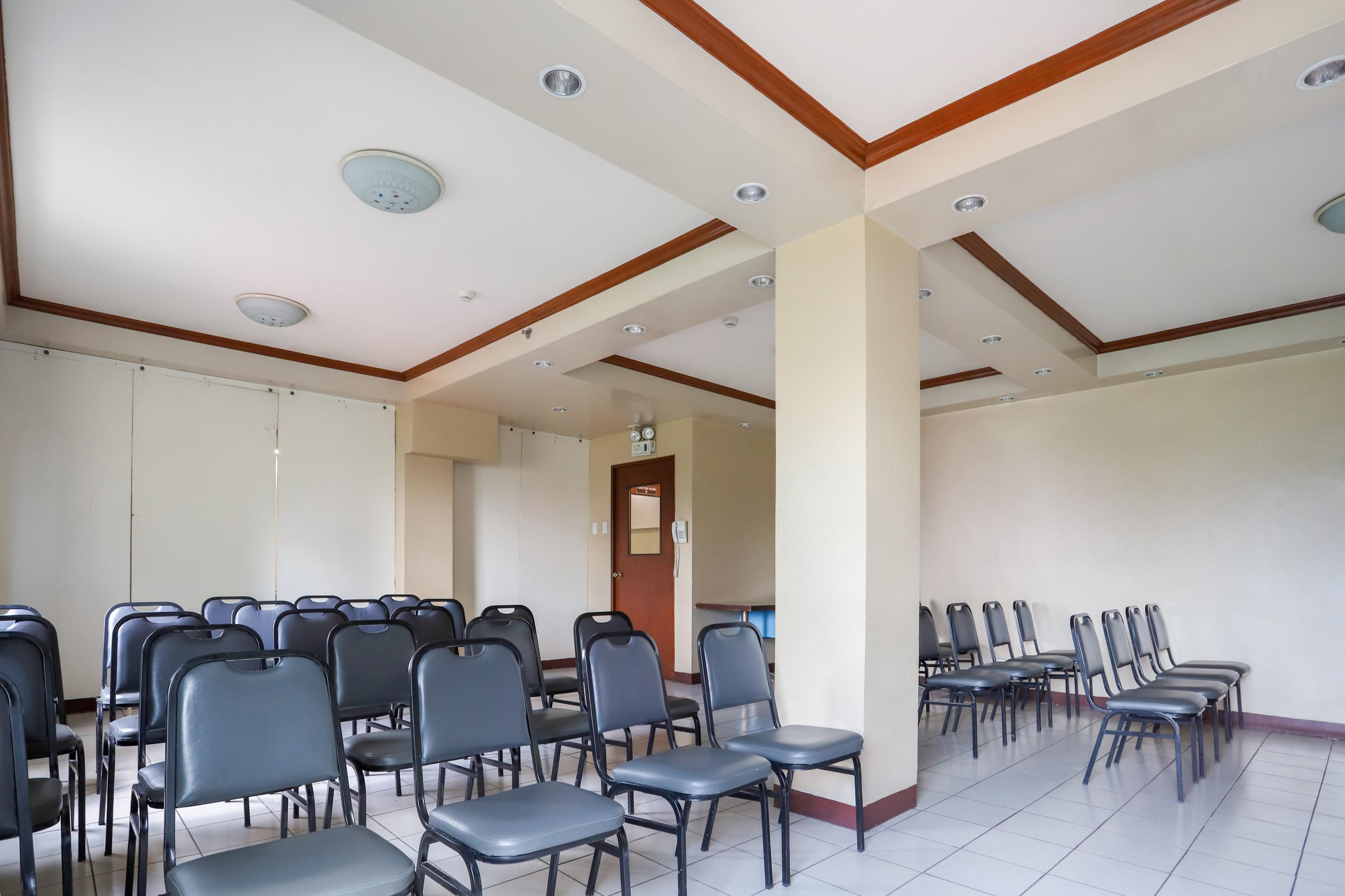 Oyo 210 Apple Tree Suites Cebu Exterior foto
