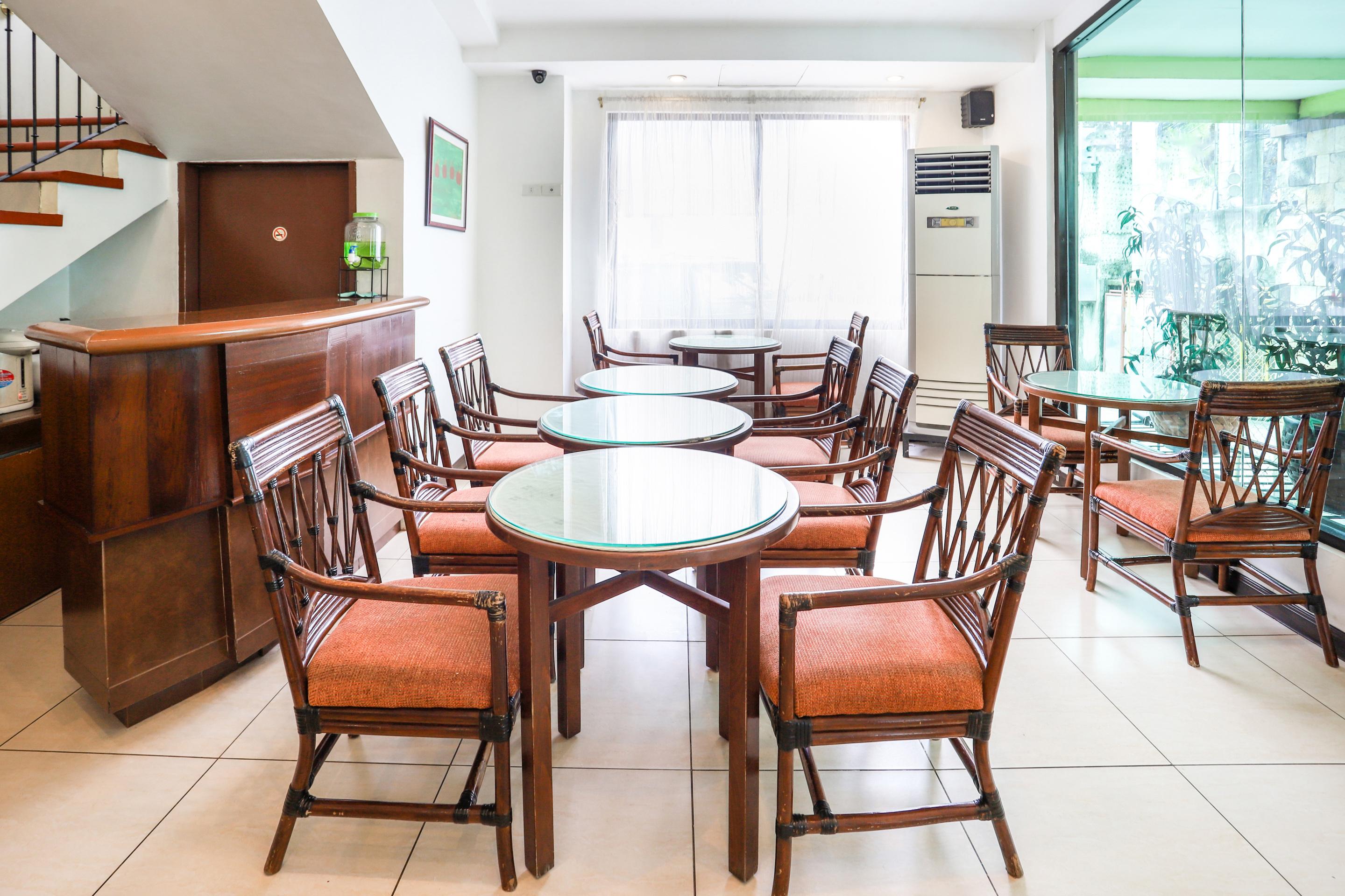 Oyo 210 Apple Tree Suites Cebu Exterior foto