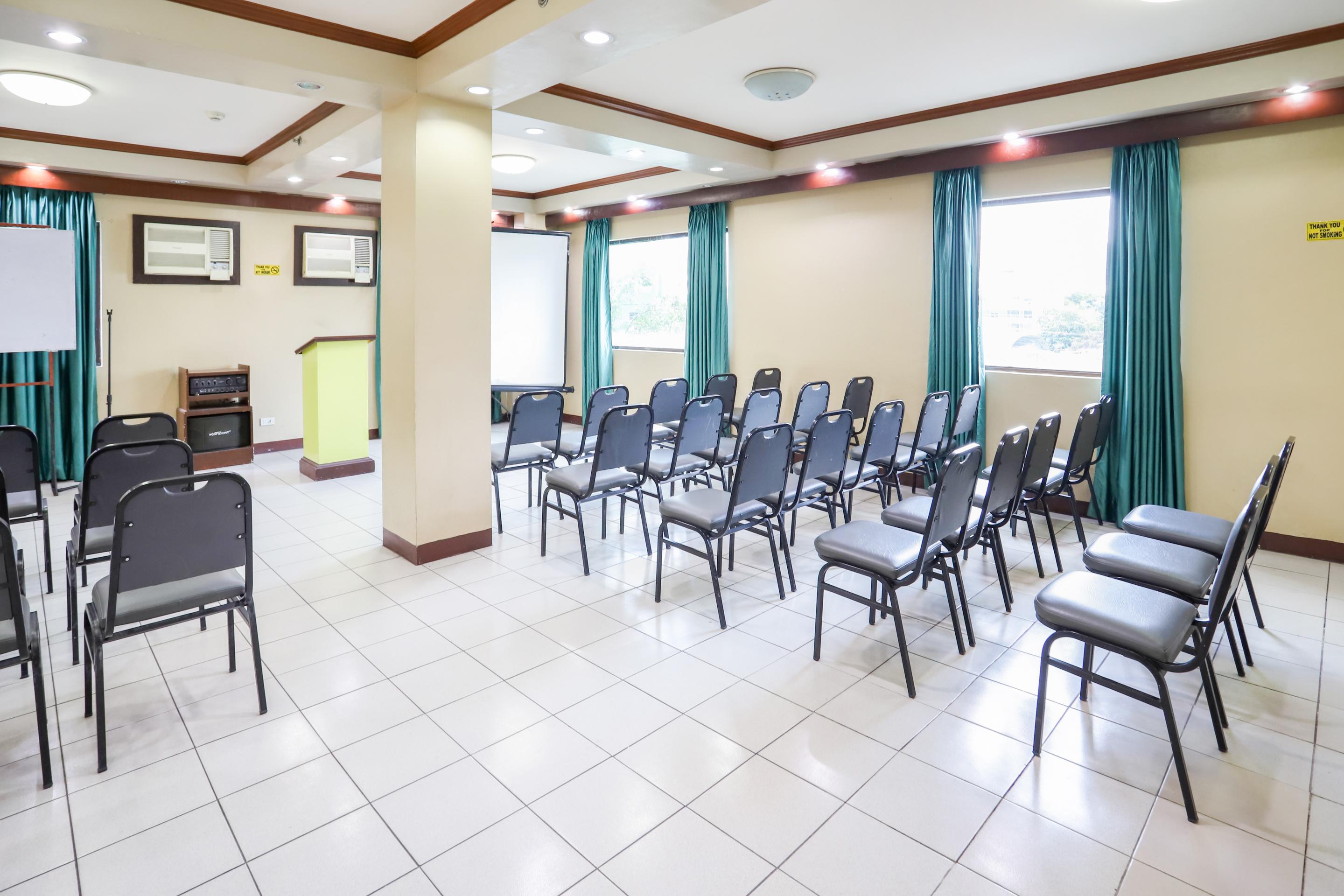 Oyo 210 Apple Tree Suites Cebu Exterior foto